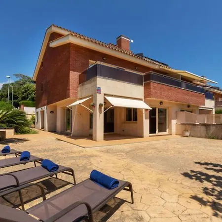 Global Mas Arbos - By Global Holidays 13684 Hébergement de vacances *